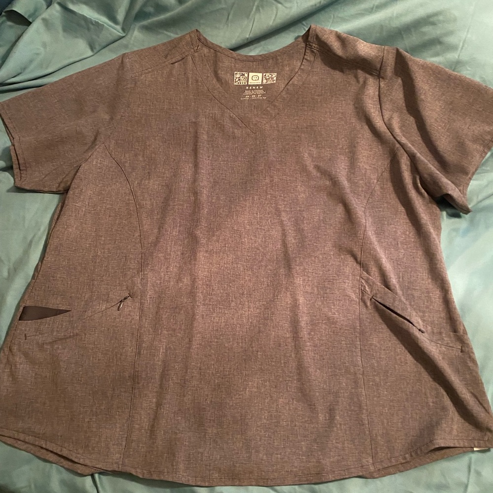 Wonderwink renew scrub set